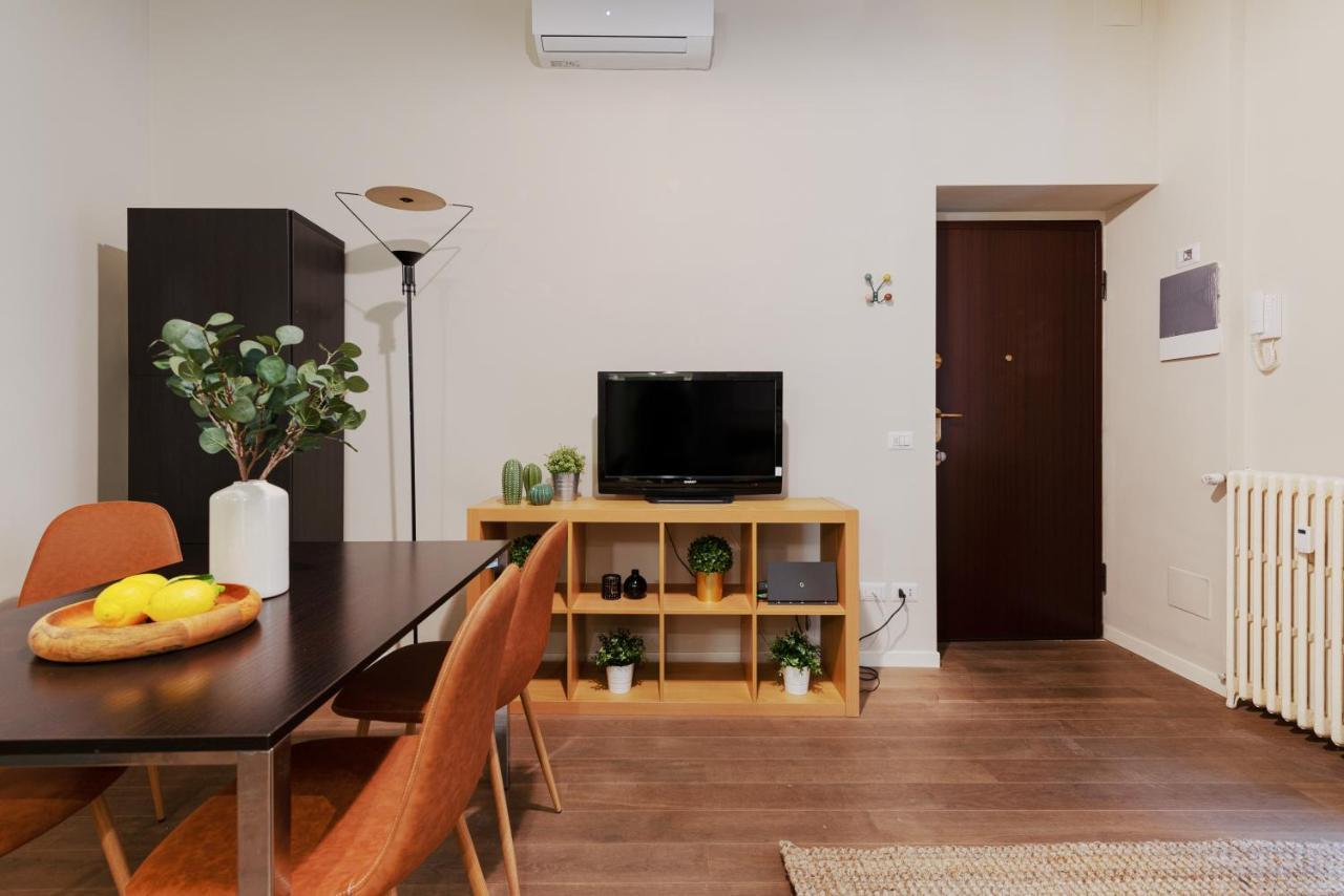 New & Cozy Apt In Porta Romana Milano Exteriör bild